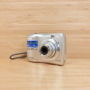 Olympus FE-210 / 7MP Digital Camera / 3× Optical Zoom / Tested & Working